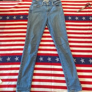 Levi’s High Rise Skinny 721